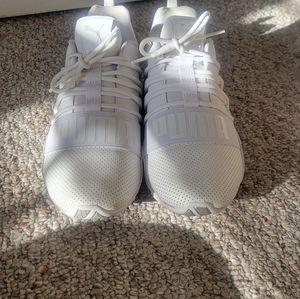 White Puma Tennis Shoes